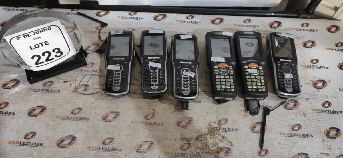 LOTE 223 - 06 COLETORAS DE DADOS. (NO ESTADO) ATENÇÃO! FAZER A VISITAÇÃO ANTES DE ARREMATAR, NÃO SABEMOS SE FUNCIONA, LEILÃO NÃO TEM GARANTIA E NEM DEVOLUÇÃO, SUJEITO A POSSÍVEIS AVARIAS VISÍVEIS/OCULTAS E/OU AUSÊNCIA DE COMPONENTES.