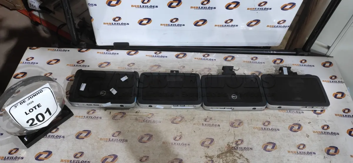 LOTE 201 - 04 MINIS PC MODELO WYSE MARCA DELL. (NO ESTADO) ATENÇÃO! FAZER A VISITAÇÃO ANTES DE ARREMATAR, NÃO SABEMOS SE FUNCIONA, LEILÃO NÃO TEM GARANTIA E NEM DEVOLUÇÃO, SUJEITO A POSSÍVEIS AVARIAS VISÍVEIS/OCULTAS E/OU AUSÊNCIA DE COMPONENTES.