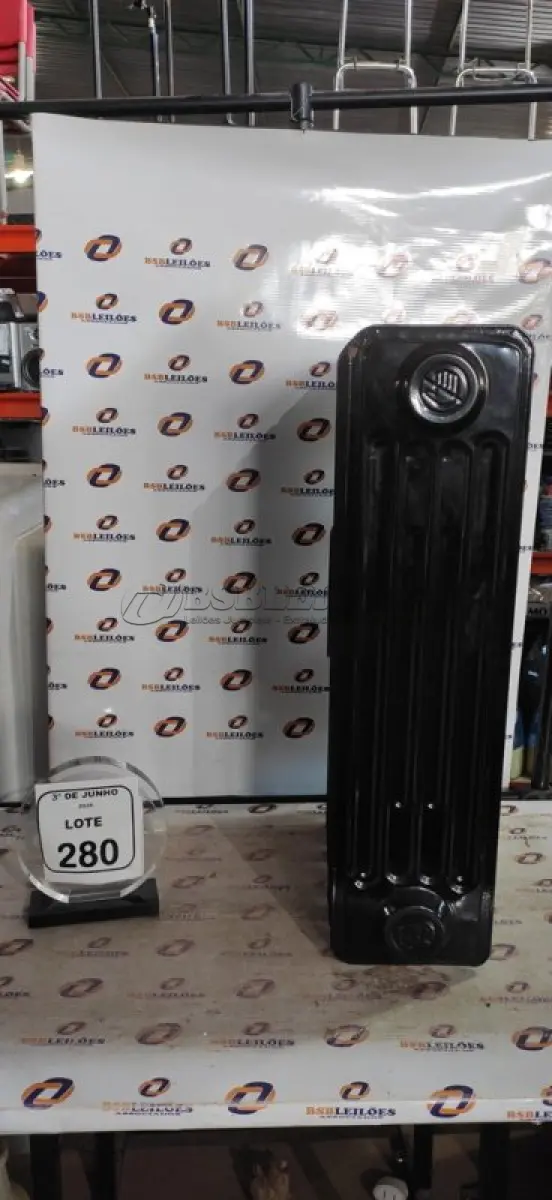 LOTE 280 - 01 AQUECEDOR 220V MARCA MONDIAL. (NO ESTADO) ATENÇÃO! FAZER A VISITAÇÃO ANTES DE ARREMATAR, NÃO SABEMOS SE FUNCIONA, LEILÃO NÃO TEM GARANTIA E NEM DEVOLUÇÃO, SUJEITO A POSSÍVEIS AVARIAS VISÍVEIS/OCULTAS E/OU AUSÊNCIA DE COMPONENTES.
