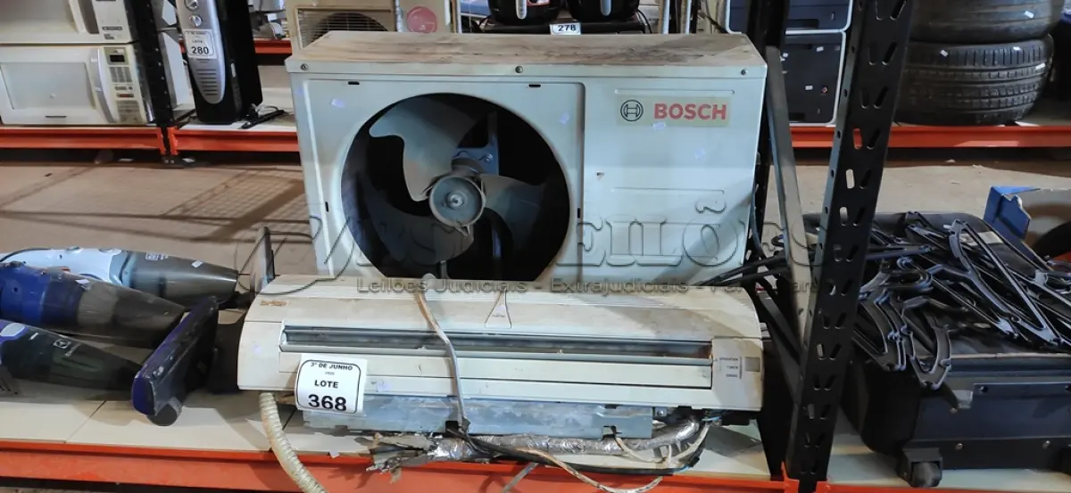 LOTE 368 - 01 EVAPORADORA DE 12000 BTU/H MARCA BOSCH E 01 EVAPORADORA DE 9000 BTU/H MARCA FUJITSU. (NO ESTADO) ATENÇÃO! FAZER A VISITAÇÃO ANTES DE ARREMATAR, NÃO SABEMOS SE FUNCIONA, LEILÃO NÃO TEM GARANTIA E NEM DEVOLUÇÃO, SUJEITO A POSSÍVEIS AVARIAS VISÍVEIS/OCULTAS E/OU AUSÊNCIA DE COMPONENTES.
