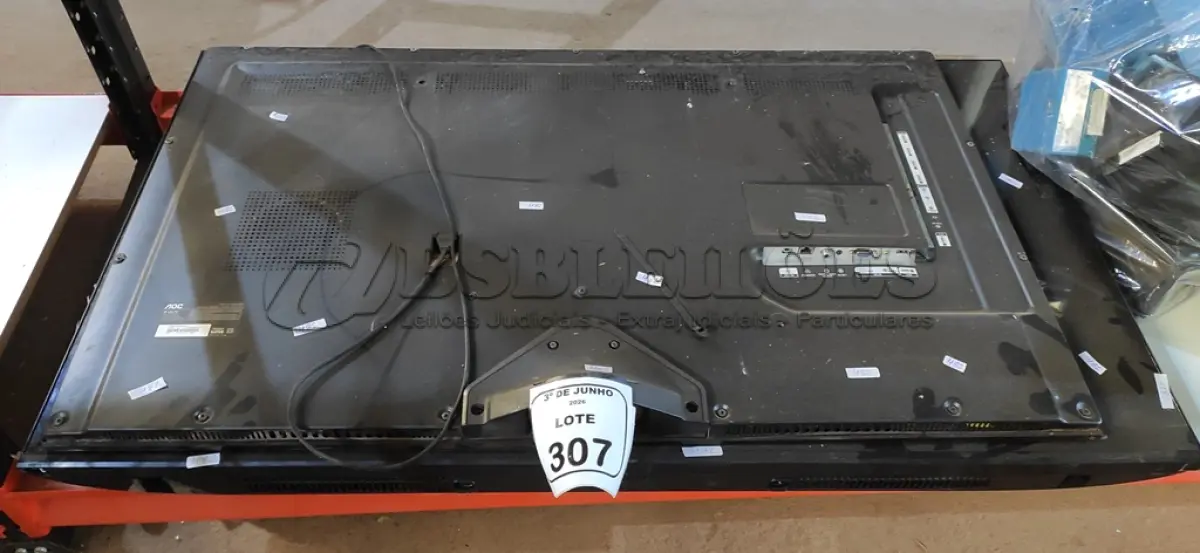 LOTE 307 - 01 TV 42’’ MARCA AOC E 01 TV 50’’ MARCA SAMSUNG PARA RETIRADA DE PEÇAS. (NO ESTADO) ATENÇÃO! FAZER A VISITAÇÃO ANTES DE ARREMATAR, NÃO SABEMOS SE FUNCIONA, LEILÃO NÃO TEM GARANTIA E NEM DEVOLUÇÃO, SUJEITO A POSSÍVEIS AVARIAS VISÍVEIS/OCULTAS E/OU AUSÊNCIA DE COMPONENTES.