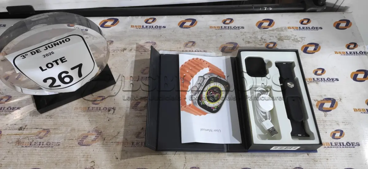 LOTE 267 - 01 SMART WATCH MODELO BE8 ULTRA MINI MARCA BENEDO. (NO ESTADO) ATENÇÃO! FAZER A VISITAÇÃO ANTES DE ARREMATAR, NÃO SABEMOS SE FUNCIONA, LEILÃO NÃO TEM GARANTIA E NEM DEVOLUÇÃO, SUJEITO A POSSÍVEIS AVARIAS VISÍVEIS/OCULTAS E/OU AUSÊNCIA DE COMPONENTES.