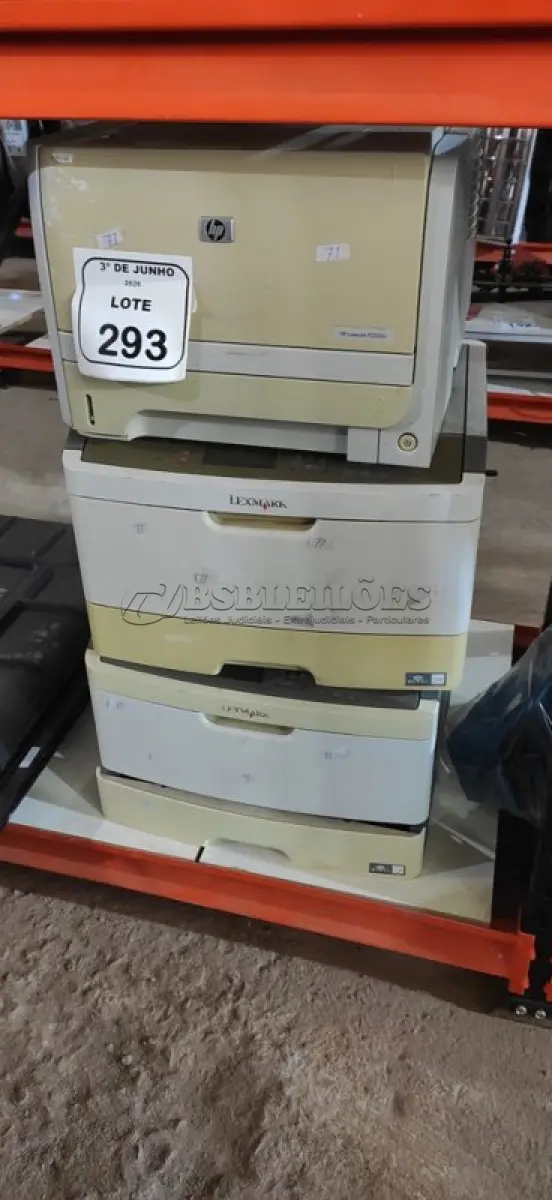 LOTE 293 - 01 IMPRESSORA MARCA HP E 02IMPRESSORAS MARCA LEXMARK. (NO ESTADO) ATENÇÃO! FAZER A VISITAÇÃO ANTES DE ARREMATAR, NÃO SABEMOS SE FUNCIONA, LEILÃO NÃO TEM GARANTIA E NEM DEVOLUÇÃO, SUJEITO A POSSÍVEIS AVARIAS VISÍVEIS/OCULTAS E/OU AUSÊNCIA DE COMPONENTES.