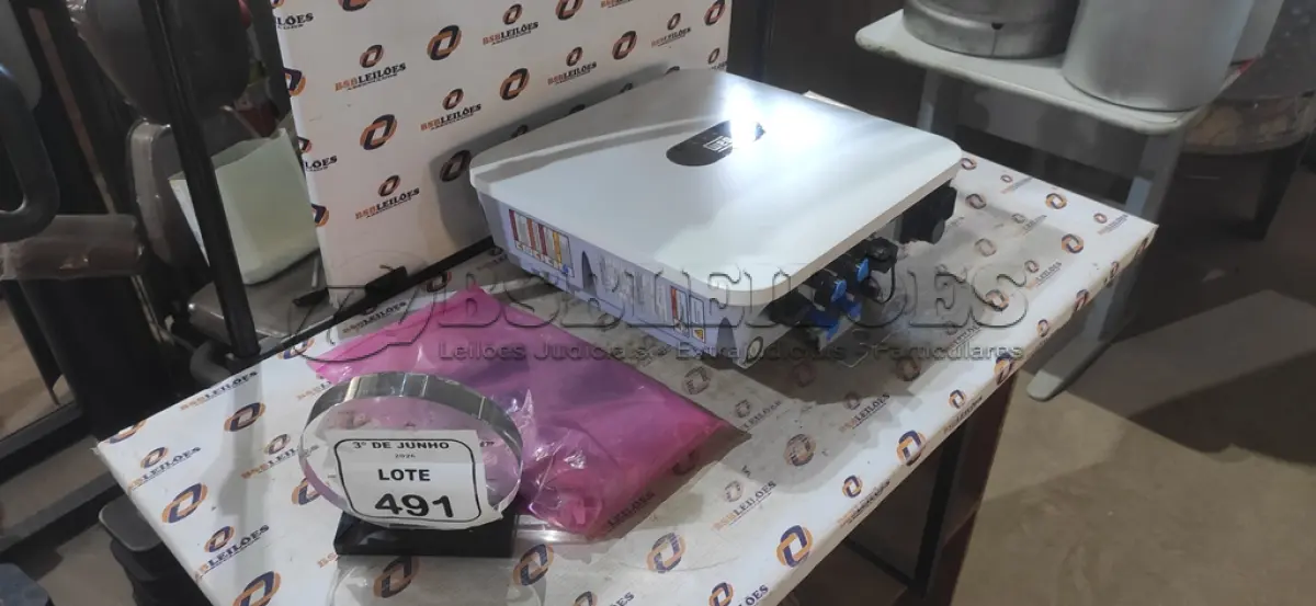 LOTE 491 - 01 INVERSOR SOLAR SIW300H M020 L1 INVERTE. (NOVO). (NO ESTADO) ATENÇÃO! FAZER A VISITAÇÃO ANTES DE ARREMATAR, NÃO SABEMOS SE FUNCIONA, LEILÃO NÃO TEM GARANTIA E NEM DEVOLUÇÃO, SUJEITO A POSSÍVEIS AVARIAS VISÍVEIS/OCULTAS E/OU AUSÊNCIA DE COMPONENTES.
