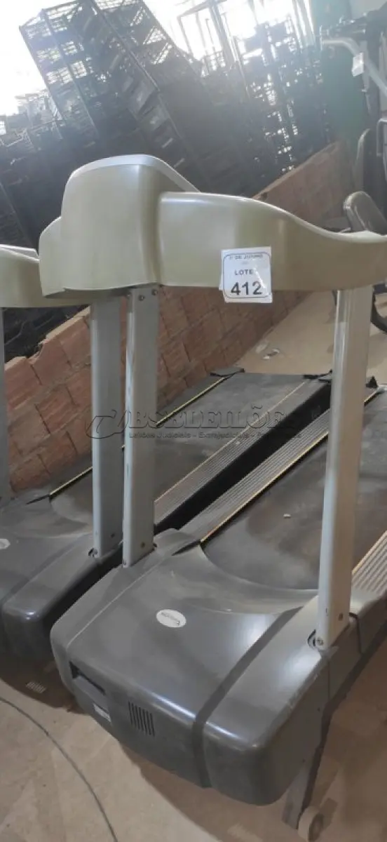 LOTE 412 - 01 ESTEIRA ERGOMÉTRICA MODELO T60 220V MARCA VISION. (NO ESTADO) ATENÇÃO! FAZER A VISITAÇÃO ANTES DE ARREMATAR, NÃO SABEMOS SE FUNCIONA, LEILÃO NÃO TEM GARANTIA E NEM DEVOLUÇÃO, SUJEITO A POSSÍVEIS AVARIAS VISÍVEIS/OCULTAS E/OU AUSÊNCIA DE COMPONENTES.