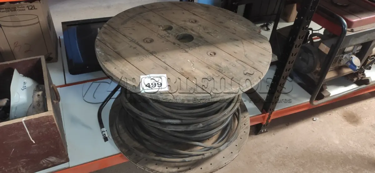 LOTE 499 - 115M DE FIO EM ALUMÍNIO ISOLADO PRETO 0,95MM. (NO ESTADO) ATENÇÃO! FAZER A VISITAÇÃO ANTES DE ARREMATAR, NÃO SABEMOS SE FUNCIONA, LEILÃO NÃO TEM GARANTIA E NEM DEVOLUÇÃO, SUJEITO A POSSÍVEIS AVARIAS VISÍVEIS/OCULTAS E/OU AUSÊNCIA DE COMPONENTES.