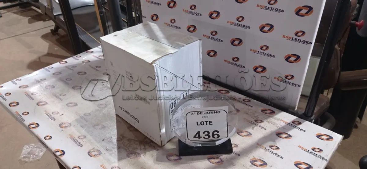 LOTE 436 - 01 CAIXA COM 12 PU 40 ADESIVO/SELANTES DE 230ML MARCA PRO. (NO ESTADO) ATENÇÃO! FAZER A VISITAÇÃO ANTES DE ARREMATAR, NÃO SABEMOS SE FUNCIONA, LEILÃO NÃO TEM GARANTIA E NEM DEVOLUÇÃO, SUJEITO A POSSÍVEIS AVARIAS VISÍVEIS/OCULTAS E/OU AUSÊNCIA DE COMPONENTES.