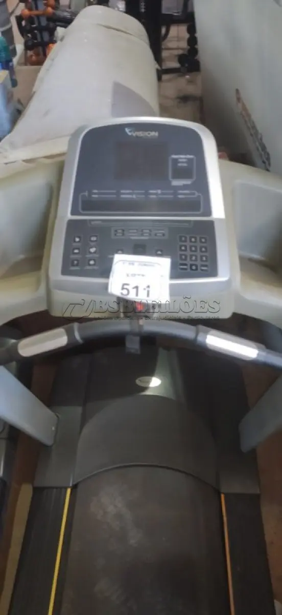 LOTE 511 - 01 ESTEIRA ERGOMÉTRICA MODELO T60 220V MARCA VISION. (NO ESTADO) ATENÇÃO! FAZER A VISITAÇÃO ANTES DE ARREMATAR, NÃO SABEMOS SE FUNCIONA, LEILÃO NÃO TEM GARANTIA E NEM DEVOLUÇÃO, SUJEITO A POSSÍVEIS AVARIAS VISÍVEIS/OCULTAS E/OU AUSÊNCIA DE COMPONENTES.