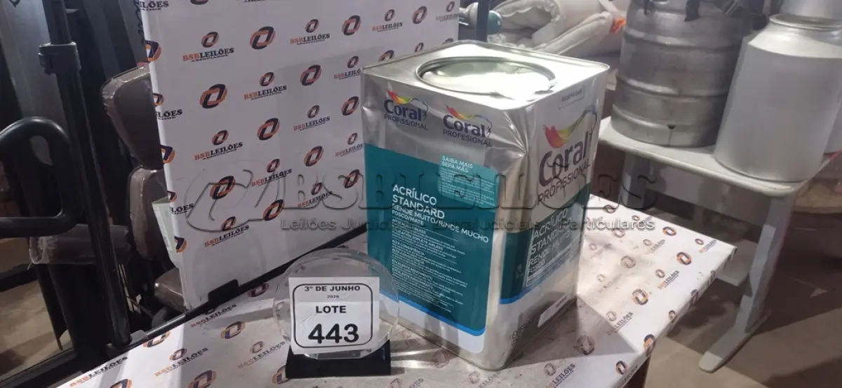 LOTE 443 - 01 LATA DE TINTA ACRÍLICA STANDARD EXTERIOR/INTERIOR NA COR BRANCO FOSCO DE 18L MARCA CORAL. (NO ESTADO) ATENÇÃO! FAZER A VISITAÇÃO ANTES DE ARREMATAR, NÃO SABEMOS SE FUNCIONA, LEILÃO NÃO TEM GARANTIA E NEM DEVOLUÇÃO, SUJEITO A POSSÍVEIS AVARIAS VISÍVEIS/OCULTAS E/OU AUSÊNCIA DE COMPONENTES.