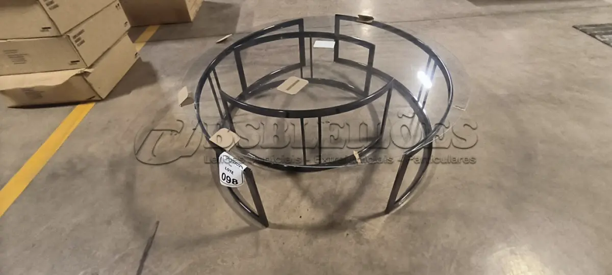 LOTE 098 - 02 PARES DE SUPORTE MEIA LUA E 01 TAMPO EM VIDRO REDONDO. (NO ESTADO) ATENÇÃO! FAZER A VISITAÇÃO ANTES DE ARREMATAR, NÃO SABEMOS SE FUNCIONA, LEILÃO NÃO TEM GARANTIA E NEM DEVOLUÇÃO, SUJEITO A POSSÍVEIS AVARIAS VISÍVEIS/OCULTAS E/OU AUSÊNCIA DE COMPONENTES.