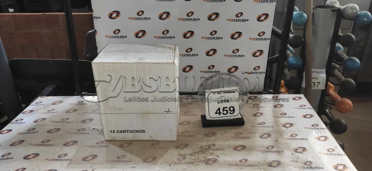 LOTE 459 - 01 CAIXA COM 12 PU 40 ADESIVO/SELANTES DE 230ML MARCA PRO. (NO ESTADO) ATENÇÃO! FAZER A VISITAÇÃO ANTES DE ARREMATAR, NÃO SABEMOS SE FUNCIONA, LEILÃO NÃO TEM GARANTIA E NEM DEVOLUÇÃO, SUJEITO A POSSÍVEIS AVARIAS VISÍVEIS/OCULTAS E/OU AUSÊNCIA DE COMPONENTES.