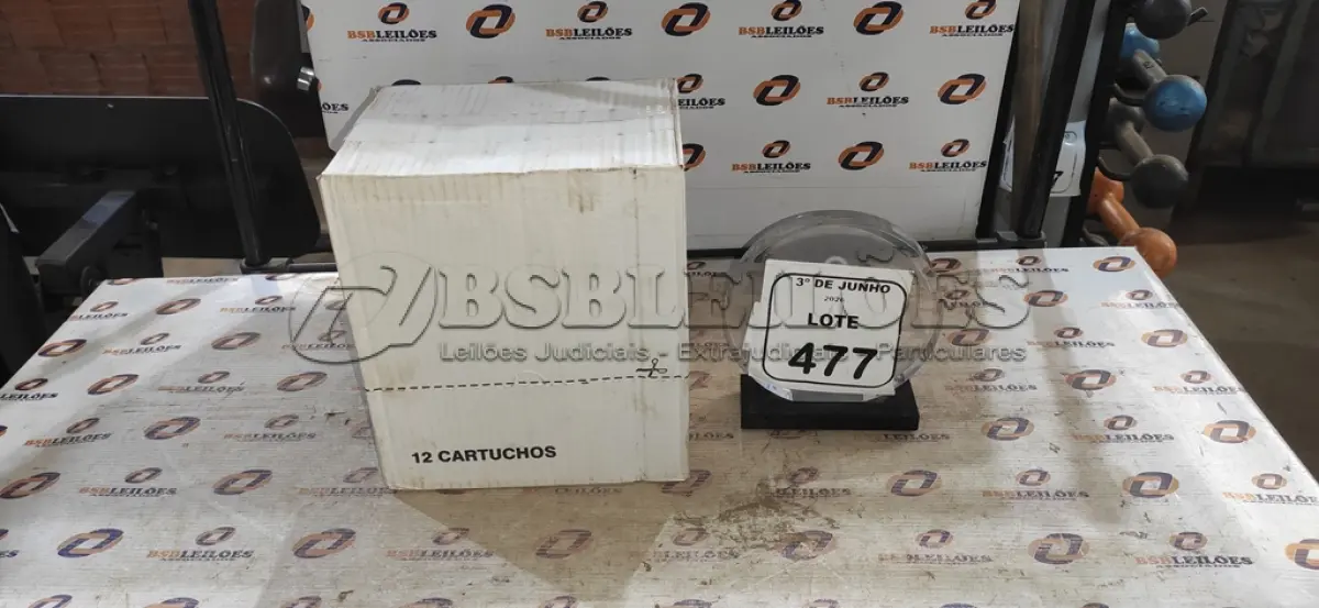 LOTE 477 - 01 CAIXA COM 12 PU 40 ADESIVO/SELANTES DE 230ML MARCA PRO. (NO ESTADO) ATENÇÃO! FAZER A VISITAÇÃO ANTES DE ARREMATAR, NÃO SABEMOS SE FUNCIONA, LEILÃO NÃO TEM GARANTIA E NEM DEVOLUÇÃO, SUJEITO A POSSÍVEIS AVARIAS VISÍVEIS/OCULTAS E/OU AUSÊNCIA DE COMPONENTES.