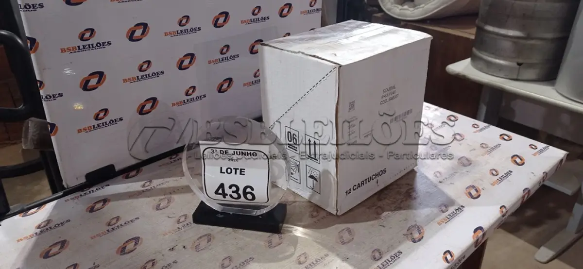 LOTE 436 - 01 CAIXA COM 12 PU 40 ADESIVO/SELANTES DE 230ML MARCA PRO. (NO ESTADO) ATENÇÃO! FAZER A VISITAÇÃO ANTES DE ARREMATAR, NÃO SABEMOS SE FUNCIONA, LEILÃO NÃO TEM GARANTIA E NEM DEVOLUÇÃO, SUJEITO A POSSÍVEIS AVARIAS VISÍVEIS/OCULTAS E/OU AUSÊNCIA DE COMPONENTES.