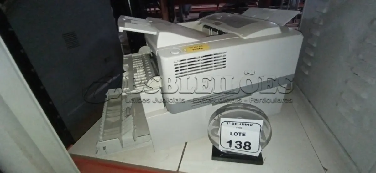 LOTE 138 - 01 IMPRESSORA MODELO B4600 MARCA OKI. (NO ESTADO) ATENÇÃO! FAZER A VISITAÇÃO ANTES DE ARREMATAR, NÃO SABEMOS SE FUNCIONA, LEILÃO NÃO TEM GARANTIA E NEM DEVOLUÇÃO, SUJEITO A POSSÍVEIS AVARIAS VISÍVEIS/OCULTAS E/OU AUSÊNCIA DE COMPONENTES.