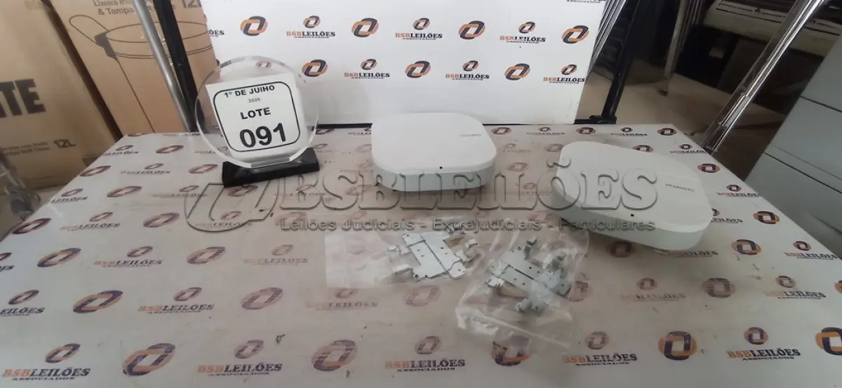 LOTE 091 - 02 ROTEADORES MARCA HUAWEI. (NO ESTADO) ATENÇÃO! FAZER A VISITAÇÃO ANTES DE ARREMATAR, NÃO SABEMOS SE FUNCIONA, LEILÃO NÃO TEM GARANTIA E NEM DEVOLUÇÃO, SUJEITO A POSSÍVEIS AVARIAS VISÍVEIS/OCULTAS E/OU AUSÊNCIA DE COMPONENTES.