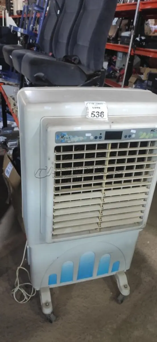LOTE 536 - 01 CLIMATIZADOR MODELO CM-700 220V MARCA MEGA. (NO ESTADO) ATENÇÃO! FAZER A VISITAÇÃO ANTES DE ARREMATAR, NÃO SABEMOS SE FUNCIONA, LEILÃO NÃO TEM GARANTIA E NEM DEVOLUÇÃO, SUJEITO A POSSÍVEIS AVARIAS VISÍVEIS/OCULTAS E/OU AUSÊNCIA DE COMPONENTES.
