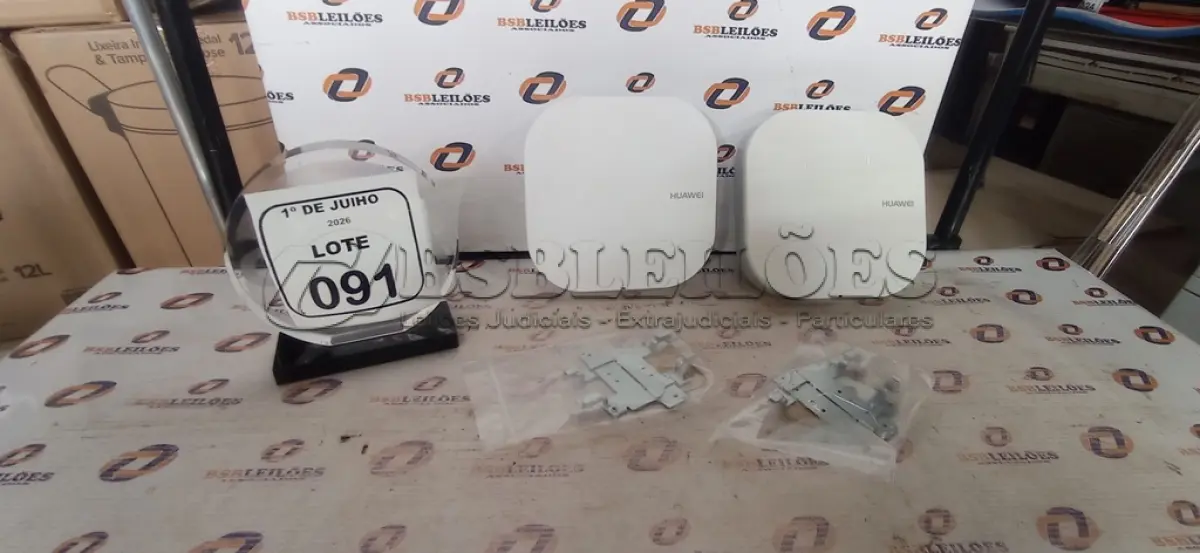 LOTE 091 - 02 ROTEADORES MARCA HUAWEI. (NO ESTADO) ATENÇÃO! FAZER A VISITAÇÃO ANTES DE ARREMATAR, NÃO SABEMOS SE FUNCIONA, LEILÃO NÃO TEM GARANTIA E NEM DEVOLUÇÃO, SUJEITO A POSSÍVEIS AVARIAS VISÍVEIS/OCULTAS E/OU AUSÊNCIA DE COMPONENTES.