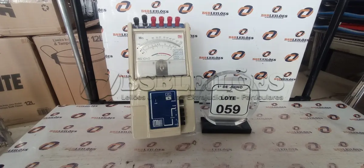 LOTE 059 - 01 MEGÔMETRO ANALÓGICO MODELO MG1040 MARCA MEGABRAS. (NO ESTADO) ATENÇÃO! FAZER A VISITAÇÃO ANTES DE ARREMATAR, NÃO SABEMOS SE FUNCIONA, LEILÃO NÃO TEM GARANTIA E NEM DEVOLUÇÃO, SUJEITO A POSSÍVEIS AVARIAS VISÍVEIS/OCULTAS E/OU AUSÊNCIA DE COMPONENTES.