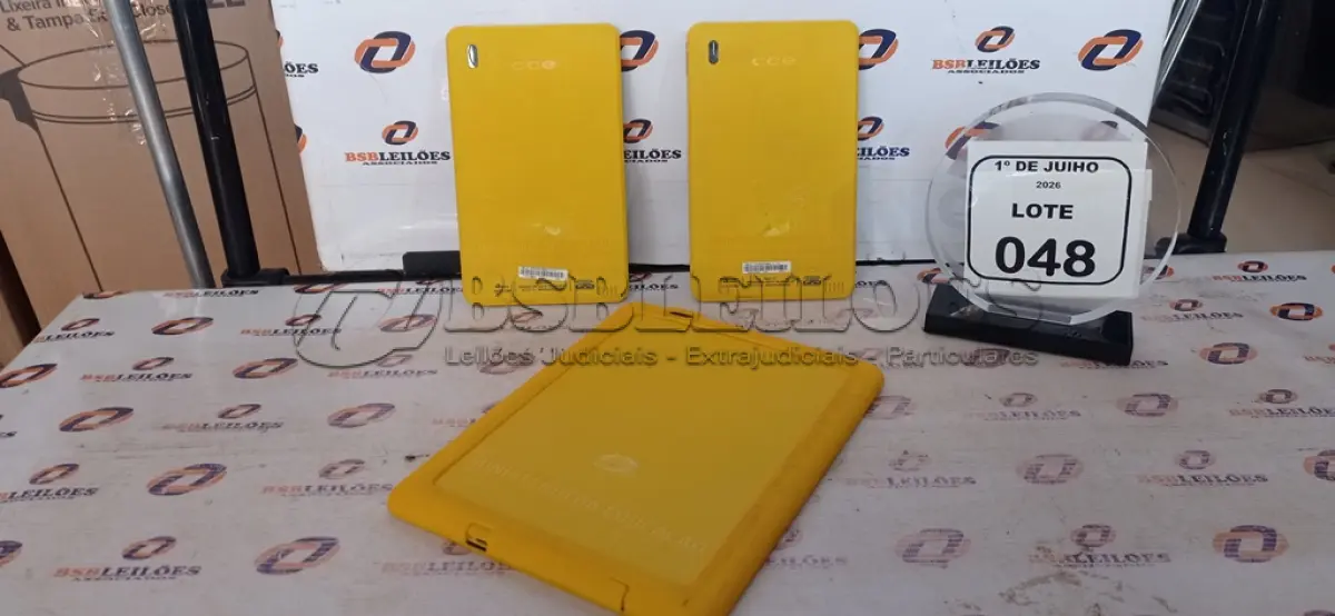LOTE 048 - 02 TABLETS MARCA CCE E 01 TABLET MARCA POSITIVO PARA RETIRADA DE PEÇAS. (NO ESTADO) ATENÇÃO! FAZER A VISITAÇÃO ANTES DE ARREMATAR, NÃO SABEMOS SE FUNCIONA, LEILÃO NÃO TEM GARANTIA E NEM DEVOLUÇÃO, SUJEITO A POSSÍVEIS AVARIAS VISÍVEIS/OCULTAS E/OU AUSÊNCIA DE COMPONENTES.