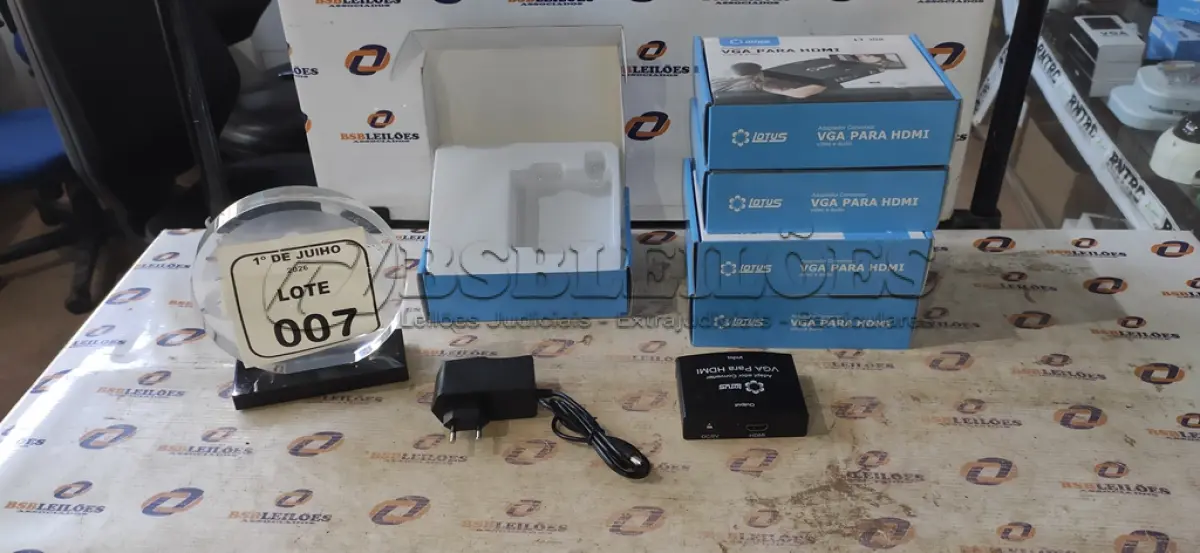 LOTE 007 - 05 ADAPTADORES CONVERSOR VGA PARA HDMI MARCA LOTUS. (NO ESTADO) ATENÇÃO! FAZER A VISITAÇÃO ANTES DE ARREMATAR, NÃO SABEMOS SE FUNCIONA, LEILÃO NÃO TEM GARANTIA E NEM DEVOLUÇÃO, SUJEITO A POSSÍVEIS AVARIAS VISÍVEIS/OCULTAS E/OU AUSÊNCIA DE COMPONENTES.