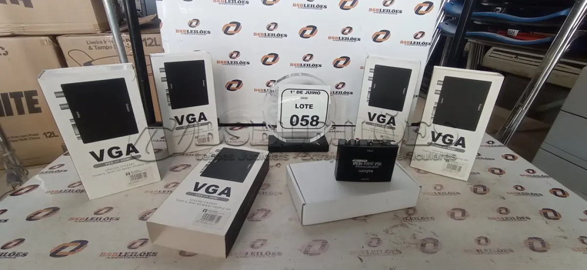 LOTE 058 - 05 ADAPTADORES CONVERSOR VGA PARA HDM. (NO ESTADO) ATENÇÃO! FAZER A VISITAÇÃO ANTES DE ARREMATAR, NÃO SABEMOS SE FUNCIONA, LEILÃO NÃO TEM GARANTIA E NEM DEVOLUÇÃO, SUJEITO A POSSÍVEIS AVARIAS VISÍVEIS/OCULTAS E/OU AUSÊNCIA DE COMPONENTES.