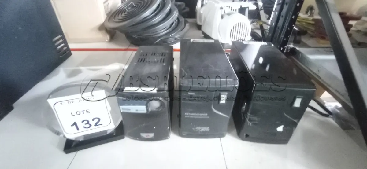 LOTE 132 - 03 ESTABILIZADORES DE MARCAS E MODELOS DIVERSOS. (NO ESTADO) ATENÇÃO! FAZER A VISITAÇÃO ANTES DE ARREMATAR, NÃO SABEMOS SE FUNCIONA, LEILÃO NÃO TEM GARANTIA E NEM DEVOLUÇÃO, SUJEITO A POSSÍVEIS AVARIAS VISÍVEIS/OCULTAS E/OU AUSÊNCIA DE COMPONENTES.