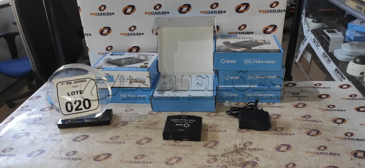 LOTE 020 - 06 ADAPTADORES CONVERSOR VGA PARA HDMI MARCA LOTUS. (NO ESTADO) ATENÇÃO! FAZER A VISITAÇÃO ANTES DE ARREMATAR, NÃO SABEMOS SE FUNCIONA, LEILÃO NÃO TEM GARANTIA E NEM DEVOLUÇÃO, SUJEITO A POSSÍVEIS AVARIAS VISÍVEIS/OCULTAS E/OU AUSÊNCIA DE COMPONENTES.