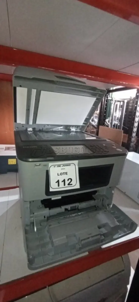 LOTE 112 - 01 IMPRESSORA MODELO SCX-5835NX MARCA SAMSUNG. (NO ESTADO) ATENÇÃO! FAZER A VISITAÇÃO ANTES DE ARREMATAR, NÃO SABEMOS SE FUNCIONA, LEILÃO NÃO TEM GARANTIA E NEM DEVOLUÇÃO, SUJEITO A POSSÍVEIS AVARIAS VISÍVEIS/OCULTAS E/OU AUSÊNCIA DE COMPONENTES.