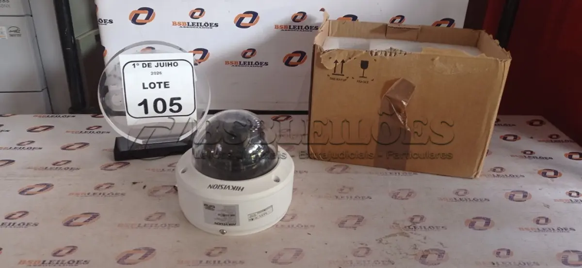 LOTE 105 - 01 CÂMERA MODELO DOME MARCA HIKVISION. (NO ESTADO) ATENÇÃO! FAZER A VISITAÇÃO ANTES DE ARREMATAR, NÃO SABEMOS SE FUNCIONA, LEILÃO NÃO TEM GARANTIA E NEM DEVOLUÇÃO, SUJEITO A POSSÍVEIS AVARIAS VISÍVEIS/OCULTAS E/OU AUSÊNCIA DE COMPONENTES.