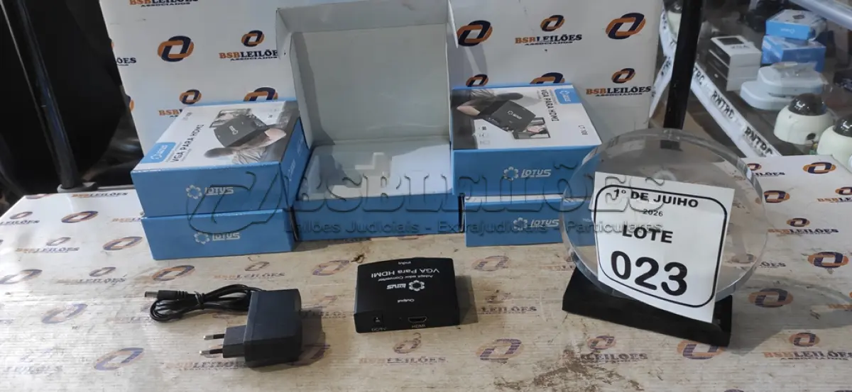 LOTE 023 - 05 ADAPTADORES CONVERSOR VGA PARA HDMI MARCA LOTUS. (NO ESTADO) ATENÇÃO! FAZER A VISITAÇÃO ANTES DE ARREMATAR, NÃO SABEMOS SE FUNCIONA, LEILÃO NÃO TEM GARANTIA E NEM DEVOLUÇÃO, SUJEITO A POSSÍVEIS AVARIAS VISÍVEIS/OCULTAS E/OU AUSÊNCIA DE COMPONENTES.