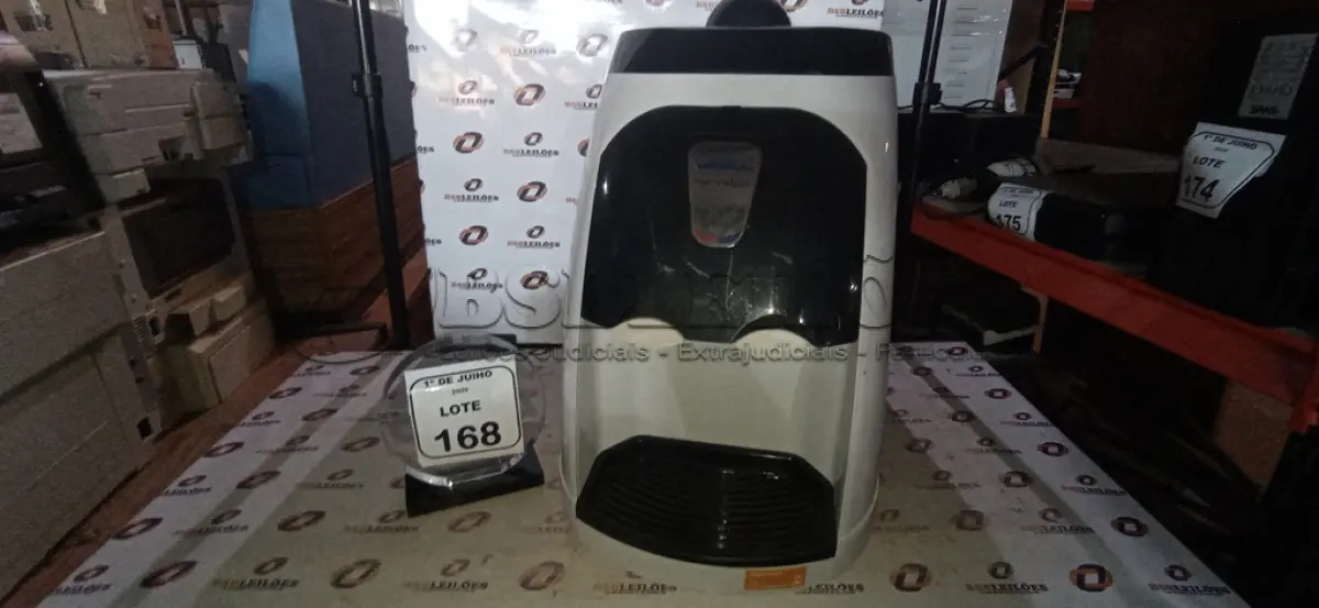 LOTE 168 - 01 PURIFICADOR DE ÁGUA 220V MARCA LIBELL. (NO ESTADO) ATENÇÃO! FAZER A VISITAÇÃO ANTES DE ARREMATAR, NÃO SABEMOS SE FUNCIONA, LEILÃO NÃO TEM GARANTIA E NEM DEVOLUÇÃO, SUJEITO A POSSÍVEIS AVARIAS VISÍVEIS/OCULTAS E/OU AUSÊNCIA DE COMPONENTES.