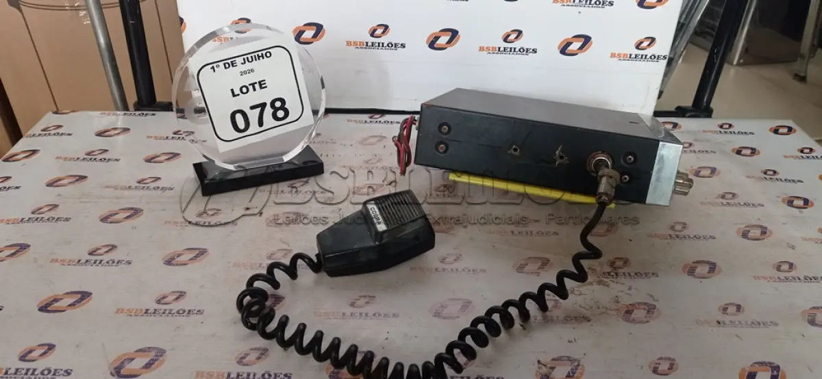 LOTE 078 - 01 RÁDIO TRANSCEPTOR MODELO 148GTI MARCA COBRA. (NO ESTADO) ATENÇÃO! FAZER A VISITAÇÃO ANTES DE ARREMATAR, NÃO SABEMOS SE FUNCIONA, LEILÃO NÃO TEM GARANTIA E NEM DEVOLUÇÃO, SUJEITO A POSSÍVEIS AVARIAS VISÍVEIS/OCULTAS E/OU AUSÊNCIA DE COMPONENTES.