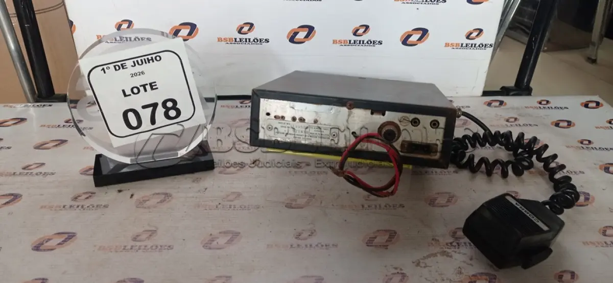 LOTE 078 - 01 RÁDIO TRANSCEPTOR MODELO 148GTI MARCA COBRA. (NO ESTADO) ATENÇÃO! FAZER A VISITAÇÃO ANTES DE ARREMATAR, NÃO SABEMOS SE FUNCIONA, LEILÃO NÃO TEM GARANTIA E NEM DEVOLUÇÃO, SUJEITO A POSSÍVEIS AVARIAS VISÍVEIS/OCULTAS E/OU AUSÊNCIA DE COMPONENTES.