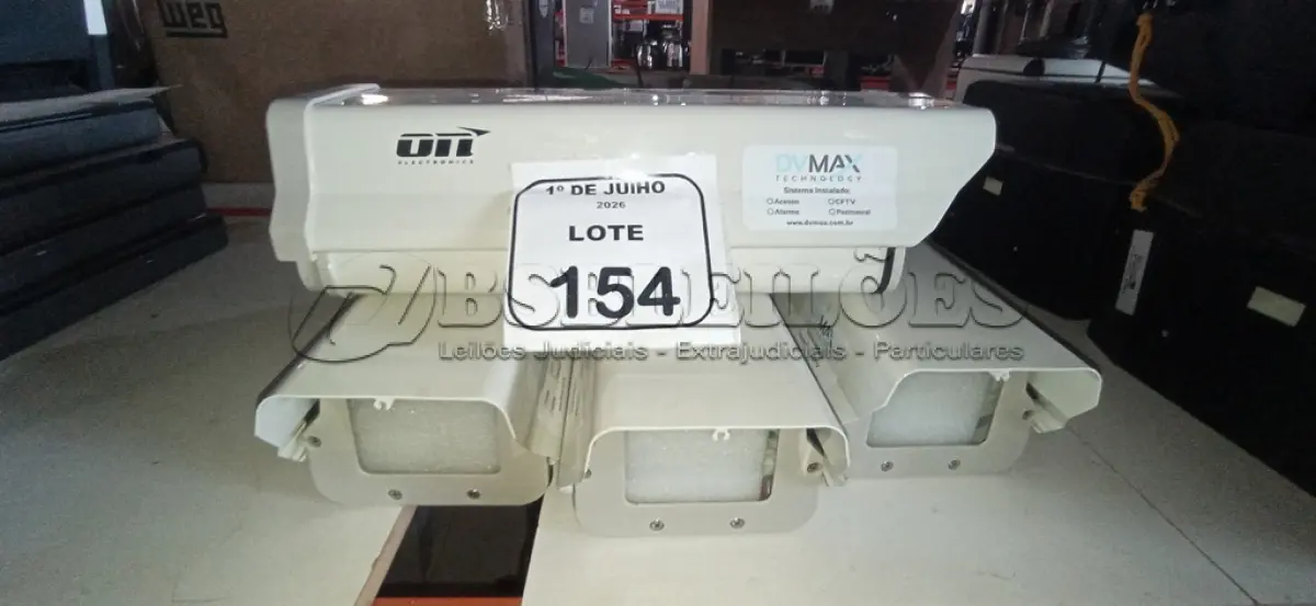 LOTE 154 - 04 CAIXAS DE PROTEÇÃO PARA CÂMERAS DE SEGURANÇA. (NO ESTADO) ATENÇÃO! FAZER A VISITAÇÃO ANTES DE ARREMATAR, NÃO SABEMOS SE FUNCIONA, LEILÃO NÃO TEM GARANTIA E NEM DEVOLUÇÃO, SUJEITO A POSSÍVEIS AVARIAS VISÍVEIS/OCULTAS E/OU AUSÊNCIA DE COMPONENTES.