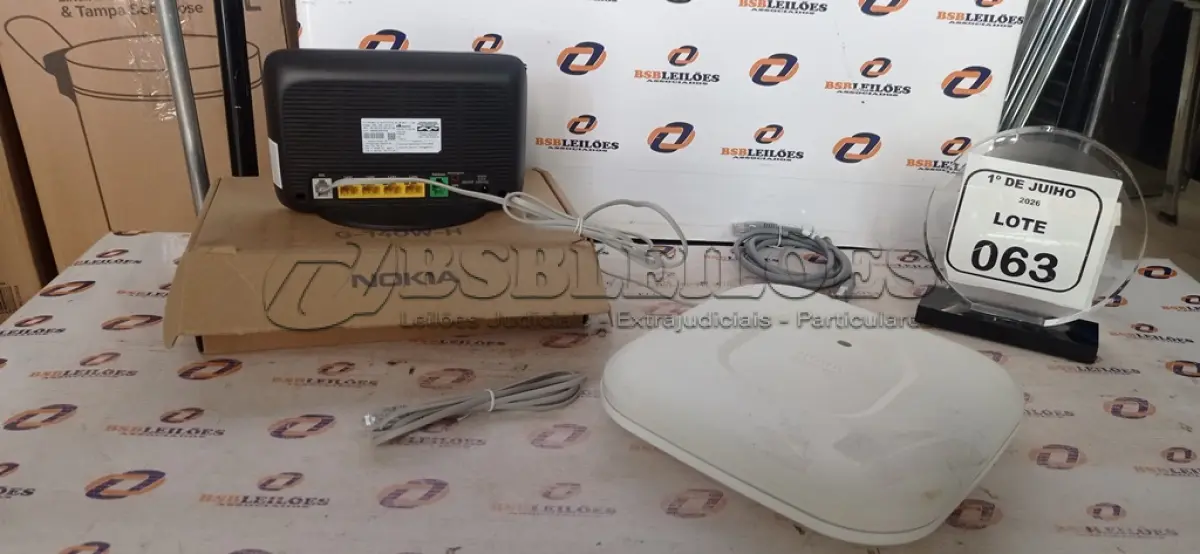LOTE 063 - 02 ROTEADORES MARCA CISCO E VIVO. (NO ESTADO) ATENÇÃO! FAZER A VISITAÇÃO ANTES DE ARREMATAR, NÃO SABEMOS SE FUNCIONA, LEILÃO NÃO TEM GARANTIA E NEM DEVOLUÇÃO, SUJEITO A POSSÍVEIS AVARIAS VISÍVEIS/OCULTAS E/OU AUSÊNCIA DE COMPONENTES.