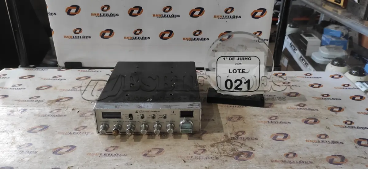 LOTE 021 - 01 RÁDIO PX MODELO COBRA 148 GTL. (NO ESTADO) ATENÇÃO! FAZER A VISITAÇÃO ANTES DE ARREMATAR, NÃO SABEMOS SE FUNCIONA, LEILÃO NÃO TEM GARANTIA E NEM DEVOLUÇÃO, SUJEITO A POSSÍVEIS AVARIAS VISÍVEIS/OCULTAS E/OU AUSÊNCIA DE COMPONENTES.