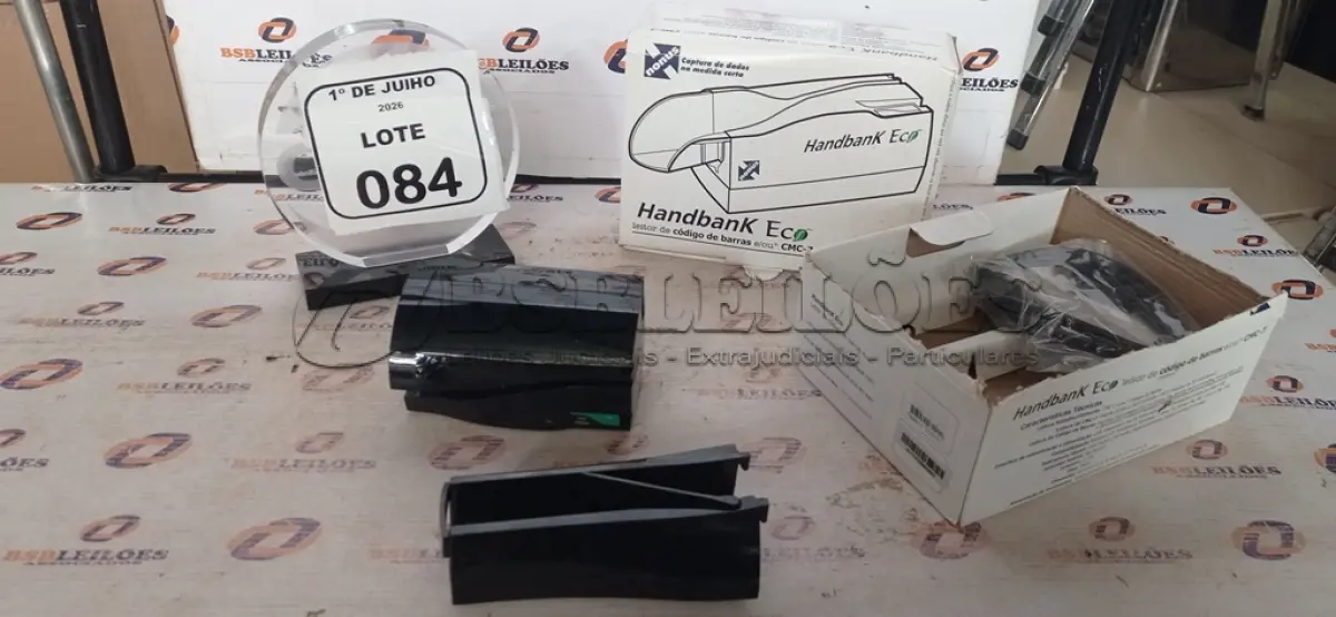 LOTE 084 - 02 LEITORES SEMI AUTOMÁTICOS PARA CHEQUES E CÓDIGO DE BARRAS MARCA HANDBANK. (NO ESTADO) ATENÇÃO! FAZER A VISITAÇÃO ANTES DE ARREMATAR, NÃO SABEMOS SE FUNCIONA, LEILÃO NÃO TEM GARANTIA E NEM DEVOLUÇÃO, SUJEITO A POSSÍVEIS AVARIAS VISÍVEIS/OCULTAS E/OU AUSÊNCIA DE COMPONENTES.