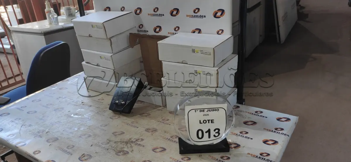LOTE 013 - 10 AMPLIFICADORES DE HEADSET MARCA AGEM. (NO ESTADO) ATENÇÃO! FAZER A VISITAÇÃO ANTES DE ARREMATAR, NÃO SABEMOS SE FUNCIONA, LEILÃO NÃO TEM GARANTIA E NEM DEVOLUÇÃO, SUJEITO A POSSÍVEIS AVARIAS VISÍVEIS/OCULTAS E/OU AUSÊNCIA DE COMPONENTES.