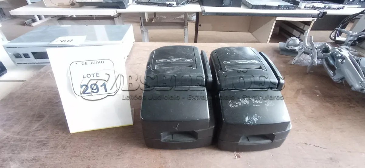 LOTE 291 - 02 IMPRESSORAS TÉRMICAS. (NO ESTADO) ATENÇÃO! FAZER A VISITAÇÃO ANTES DE ARREMATAR, NÃO SABEMOS SE FUNCIONA, LEILÃO NÃO TEM GARANTIA E NEM DEVOLUÇÃO, SUJEITO A POSSÍVEIS AVARIAS VISÍVEIS/OCULTAS E/OU AUSÊNCIA DE COMPONENTES.