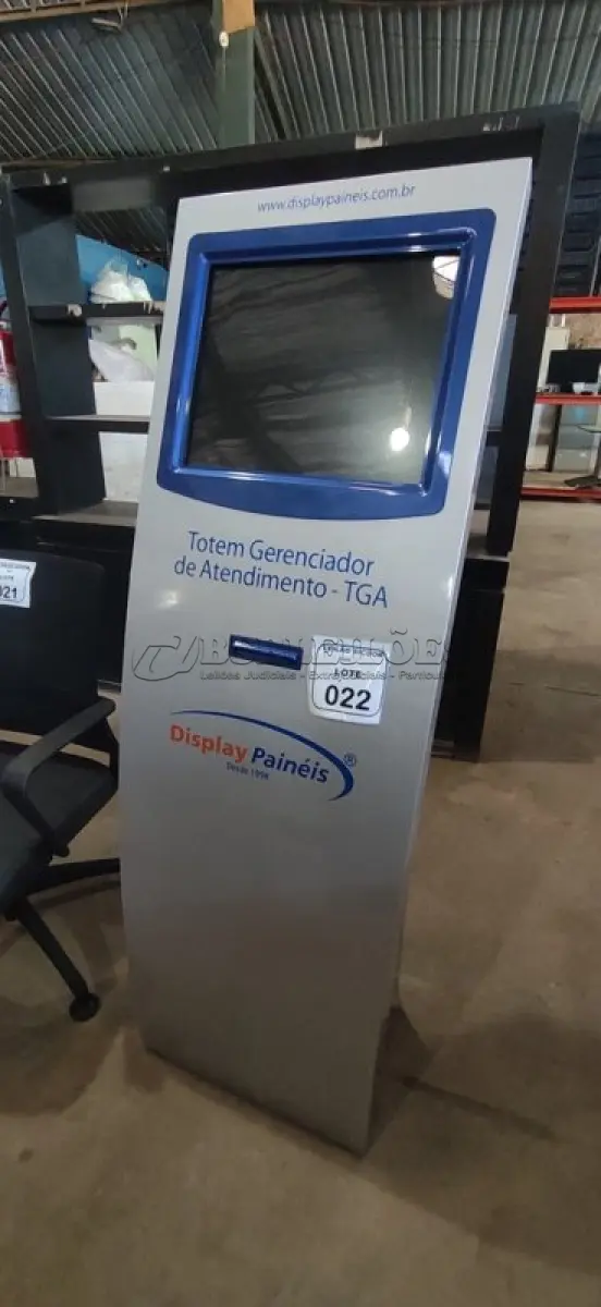 LOTE 022 - 01 TOTEM GERENCIADOR DE ATENDIMENTO -TGA. (NO ESTADO) ATENÇÃO! FAZER A VISITAÇÃO ANTES DE ARREMATAR, NÃO SABEMOS SE FUNCIONA, LEILÃO NÃO TEM GARANTIA E NEM DEVOLUÇÃO, SUJEITO A POSSÍVEIS AVARIAS VISÍVEIS/OCULTAS E/OU AUSÊNCIA DE COMPONENTES.