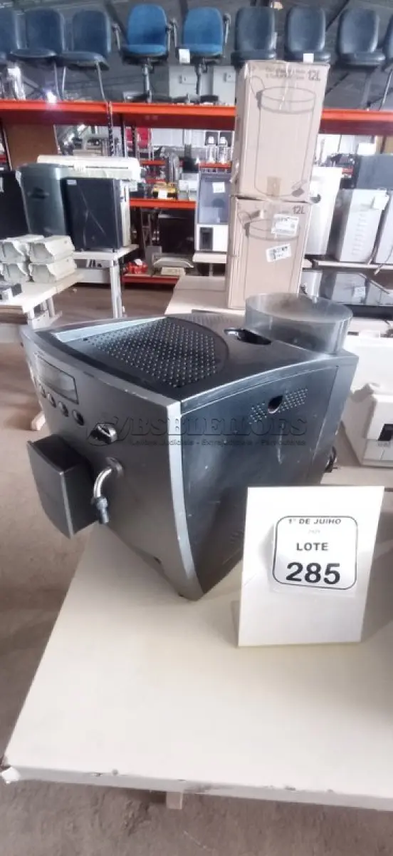 LOTE 285 - 01 CAFETEIRA MODELO ESPRESSIONE MARCA ORION COM AVARIAS. (NO ESTADO) ATENÇÃO! FAZER A VISITAÇÃO ANTES DE ARREMATAR, NÃO SABEMOS SE FUNCIONA, LEILÃO NÃO TEM GARANTIA E NEM DEVOLUÇÃO, SUJEITO A POSSÍVEIS AVARIAS VISÍVEIS/OCULTAS E/OU AUSÊNCIA DE COMPONENTES.