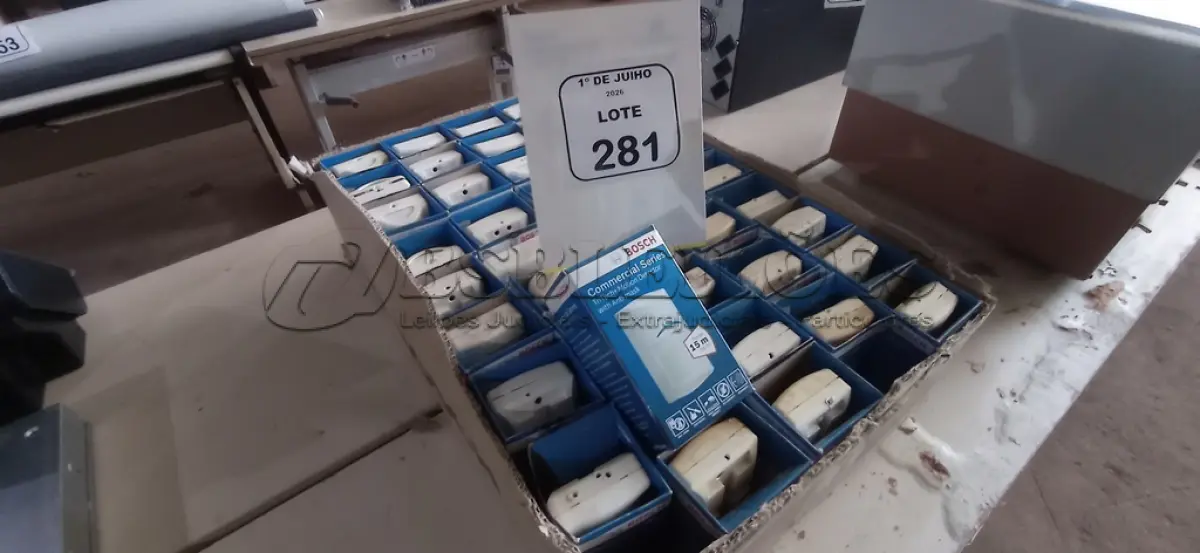 LOTE 281 - 40 DETECTORES DE MOVIMENTO MARCA BOSCH. (NO ESTADO) ATENÇÃO! FAZER A VISITAÇÃO ANTES DE ARREMATAR, NÃO SABEMOS SE FUNCIONA, LEILÃO NÃO TEM GARANTIA E NEM DEVOLUÇÃO, SUJEITO A POSSÍVEIS AVARIAS VISÍVEIS/OCULTAS E/OU AUSÊNCIA DE COMPONENTES.