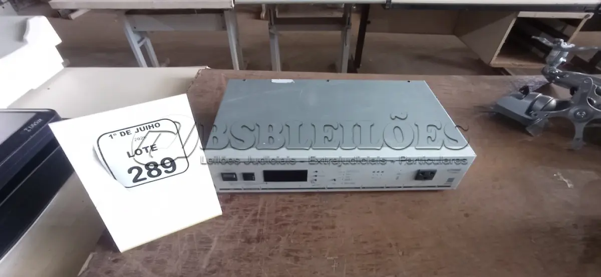 LOTE 289 - 01 MÓDULO DE AUTOMAÇÃO DE CONTROLE MODELO CRYSTAL 2.500 MARCA SAVAGE. (NO ESTADO) ATENÇÃO! FAZER A VISITAÇÃO ANTES DE ARREMATAR, NÃO SABEMOS SE FUNCIONA, LEILÃO NÃO TEM GARANTIA E NEM DEVOLUÇÃO, SUJEITO A POSSÍVEIS AVARIAS VISÍVEIS/OCULTAS E/OU AUSÊNCIA DE COMPONENTES.