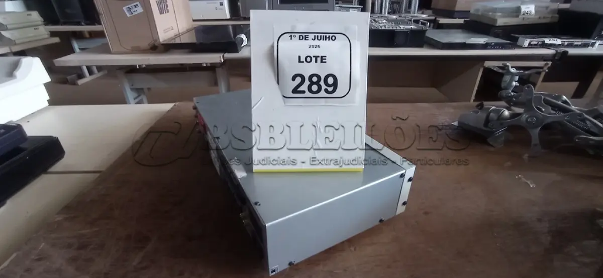 LOTE 289 - 01 MÓDULO DE AUTOMAÇÃO DE CONTROLE MODELO CRYSTAL 2.500 MARCA SAVAGE. (NO ESTADO) ATENÇÃO! FAZER A VISITAÇÃO ANTES DE ARREMATAR, NÃO SABEMOS SE FUNCIONA, LEILÃO NÃO TEM GARANTIA E NEM DEVOLUÇÃO, SUJEITO A POSSÍVEIS AVARIAS VISÍVEIS/OCULTAS E/OU AUSÊNCIA DE COMPONENTES.