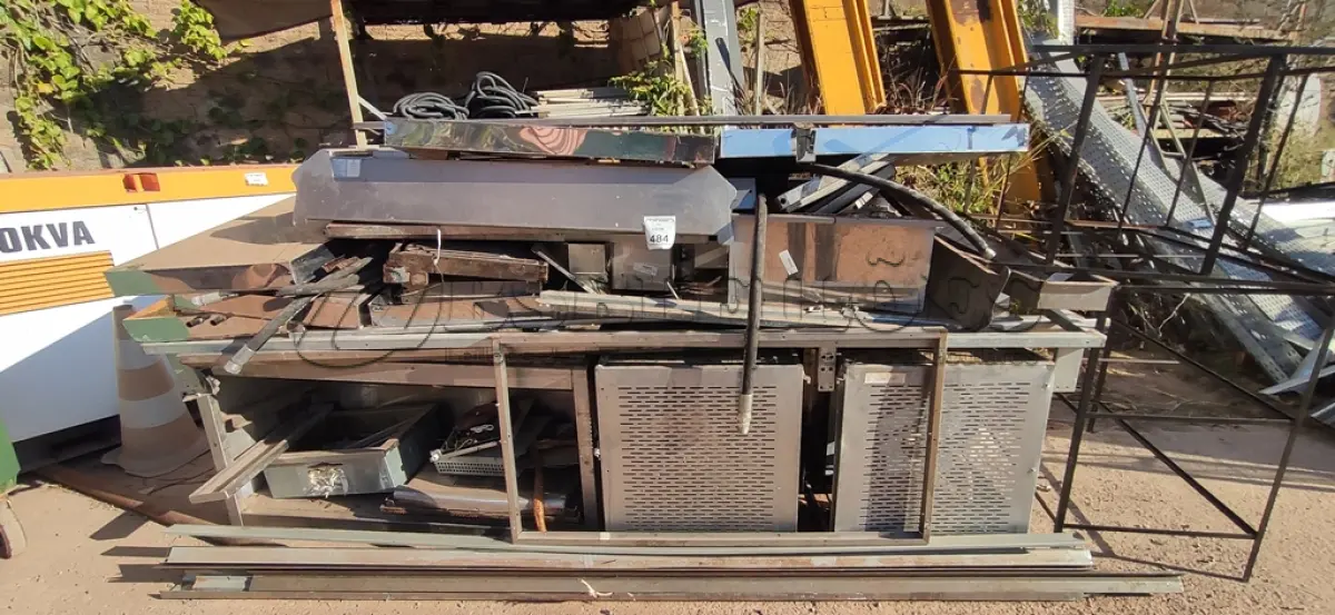 LOTE 484 - 01 FOGÃO DE INDUÇÃO INDUSTRIAL. (NO ESTADO) ATENÇÃO! FAZER A VISITAÇÃO ANTES DE ARREMATAR, NÃO SABEMOS SE FUNCIONA, LEILÃO NÃO TEM GARANTIA E NEM DEVOLUÇÃO, SUJEITO A POSSÍVEIS AVARIAS VISÍVEIS/OCULTAS E/OU AUSÊNCIA DE COMPONENTES.