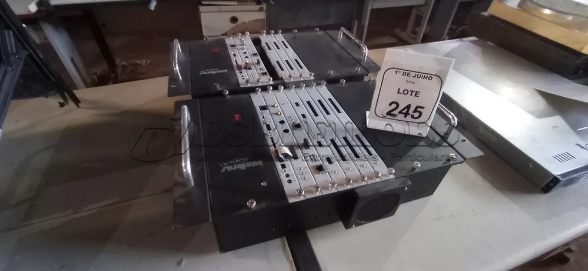 LOTE 245 - 02 CENTRAIS PABX MODELO IMPACTA 140R MARCA INTELBRAS. (NO ESTADO) ATENÇÃO! FAZER A VISITAÇÃO ANTES DE ARREMATAR, NÃO SABEMOS SE FUNCIONA, LEILÃO NÃO TEM GARANTIA E NEM DEVOLUÇÃO, SUJEITO A POSSÍVEIS AVARIAS VISÍVEIS/OCULTAS E/OU AUSÊNCIA DE COMPONENTES.