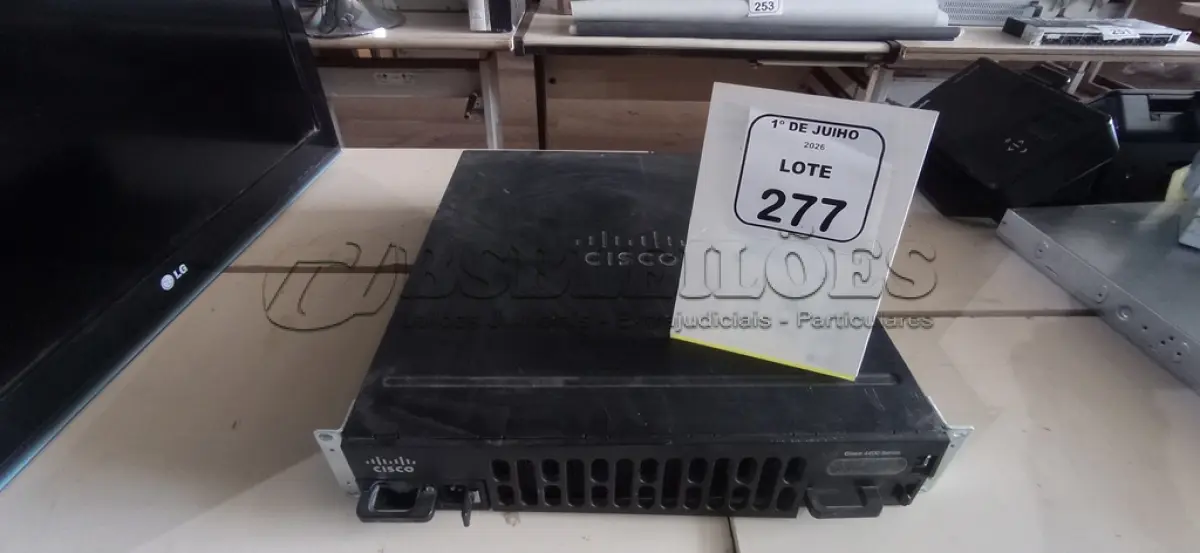LOTE 277 - 01 ROTEADOR MODELO 4400 SERIES MARCA CISCO. (NO ESTADO) ATENÇÃO! FAZER A VISITAÇÃO ANTES DE ARREMATAR, NÃO SABEMOS SE FUNCIONA, LEILÃO NÃO TEM GARANTIA E NEM DEVOLUÇÃO, SUJEITO A POSSÍVEIS AVARIAS VISÍVEIS/OCULTAS E/OU AUSÊNCIA DE COMPONENTES.