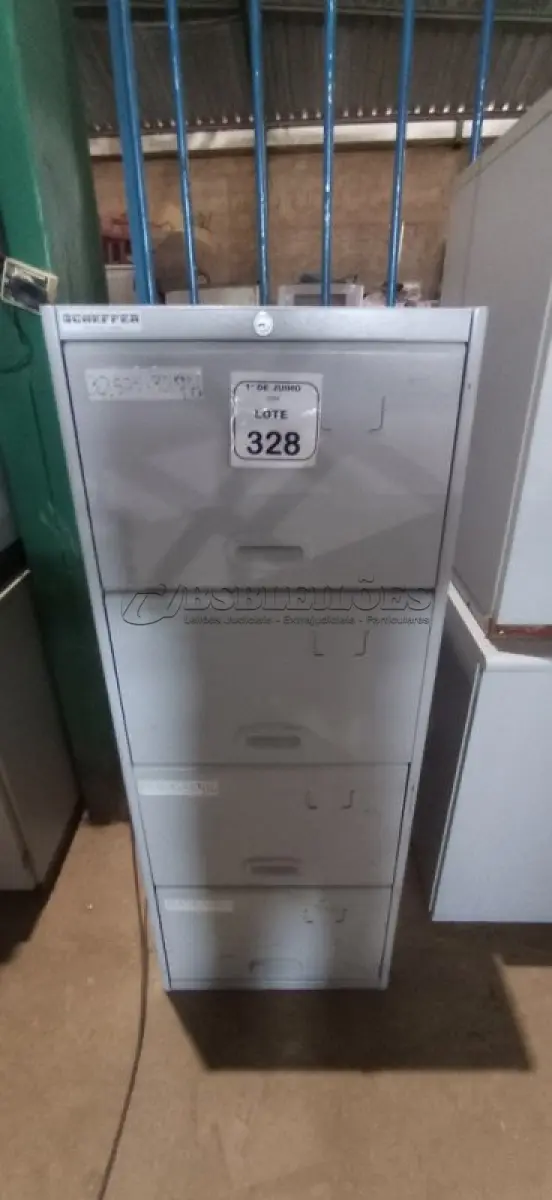 LOTE 328 - 01 ARQUIVO DE AÇO COM 04 GAVETAS. (NO ESTADO) ATENÇÃO! FAZER A VISITAÇÃO ANTES DE ARREMATAR, NÃO SABEMOS SE FUNCIONA, LEILÃO NÃO TEM GARANTIA E NEM DEVOLUÇÃO, SUJEITO A POSSÍVEIS AVARIAS VISÍVEIS/OCULTAS E/OU AUSÊNCIA DE COMPONENTES.