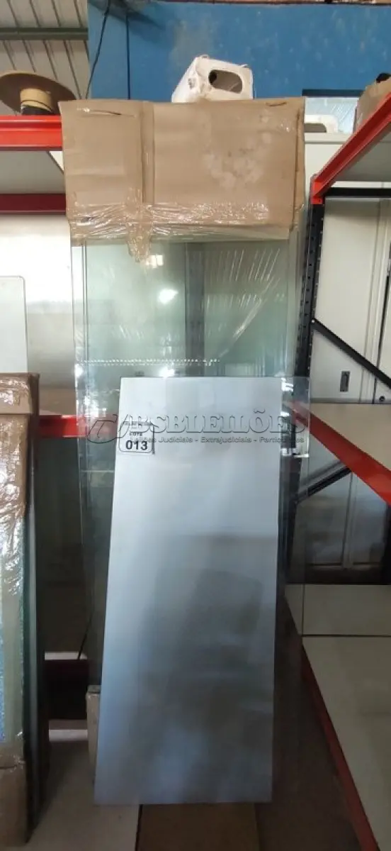 LOTE 013 - 01 LOTE COM VIDROS TAMANHOS DIVERSOS. (NO ESTADO) ATENÇÃO! FAZER A VISITAÇÃO ANTES DE ARREMATAR, NÃO SABEMOS SE FUNCIONA, LEILÃO NÃO TEM GARANTIA E NEM DEVOLUÇÃO, SUJEITO A POSSÍVEIS AVARIAS VISÍVEIS/OCULTAS E/OU AUSÊNCIA DE COMPONENTES.