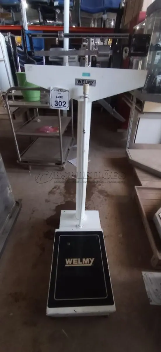 LOTE 302 - 01 BALANÇA MARCA WELMY. (NO ESTADO) ATENÇÃO! FAZER A VISITAÇÃO ANTES DE ARREMATAR, NÃO SABEMOS SE FUNCIONA, LEILÃO NÃO TEM GARANTIA E NEM DEVOLUÇÃO, SUJEITO A POSSÍVEIS AVARIAS VISÍVEIS/OCULTAS E/OU AUSÊNCIA DE COMPONENTES.